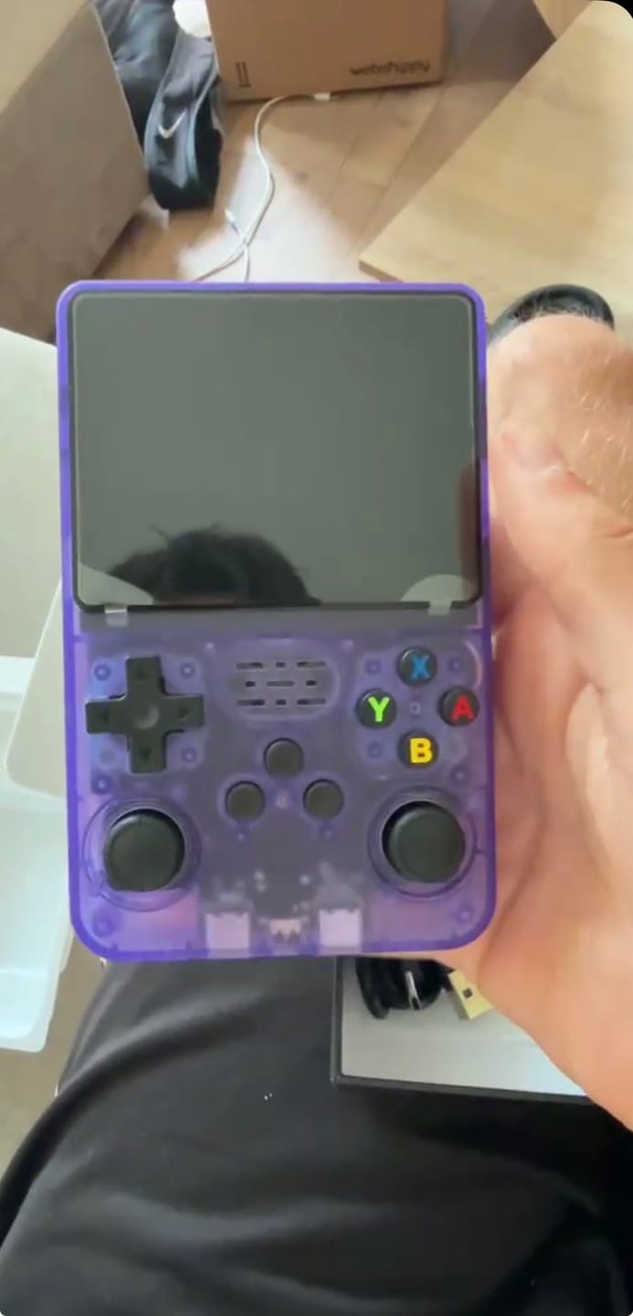 Customer photo review of Kilencvenes™ - Retro Kézikonzol