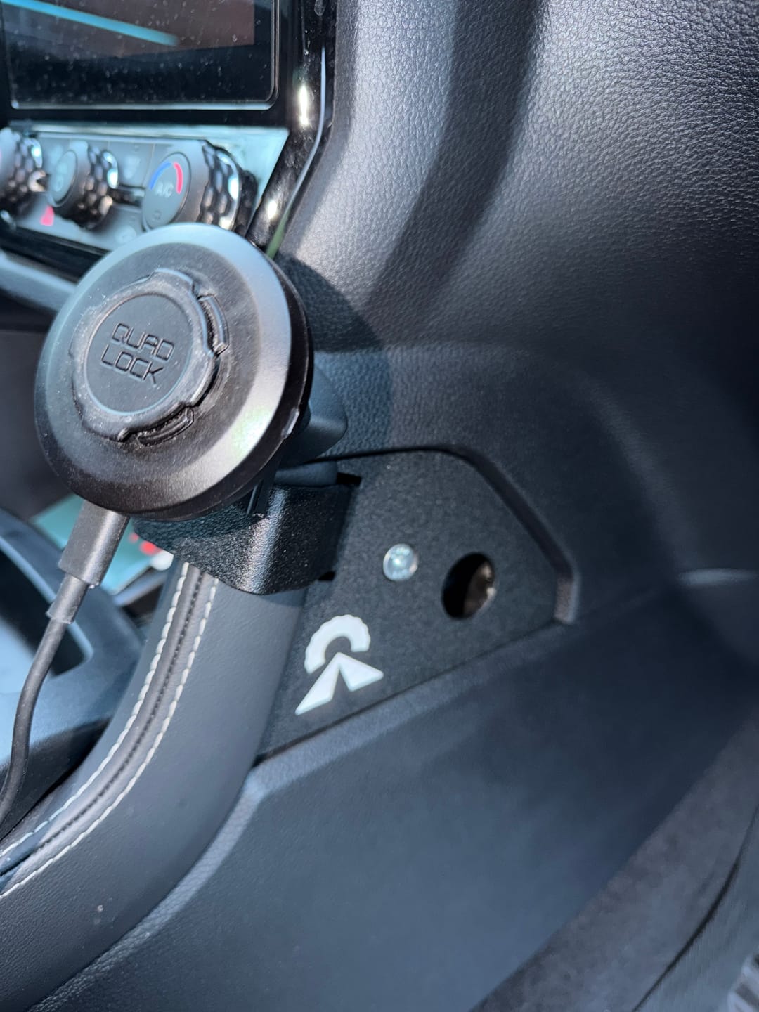 Customer photo review of UHF Handpiece Mount - Ford Ranger NextGen & Super Duty & Everest - Centre Console