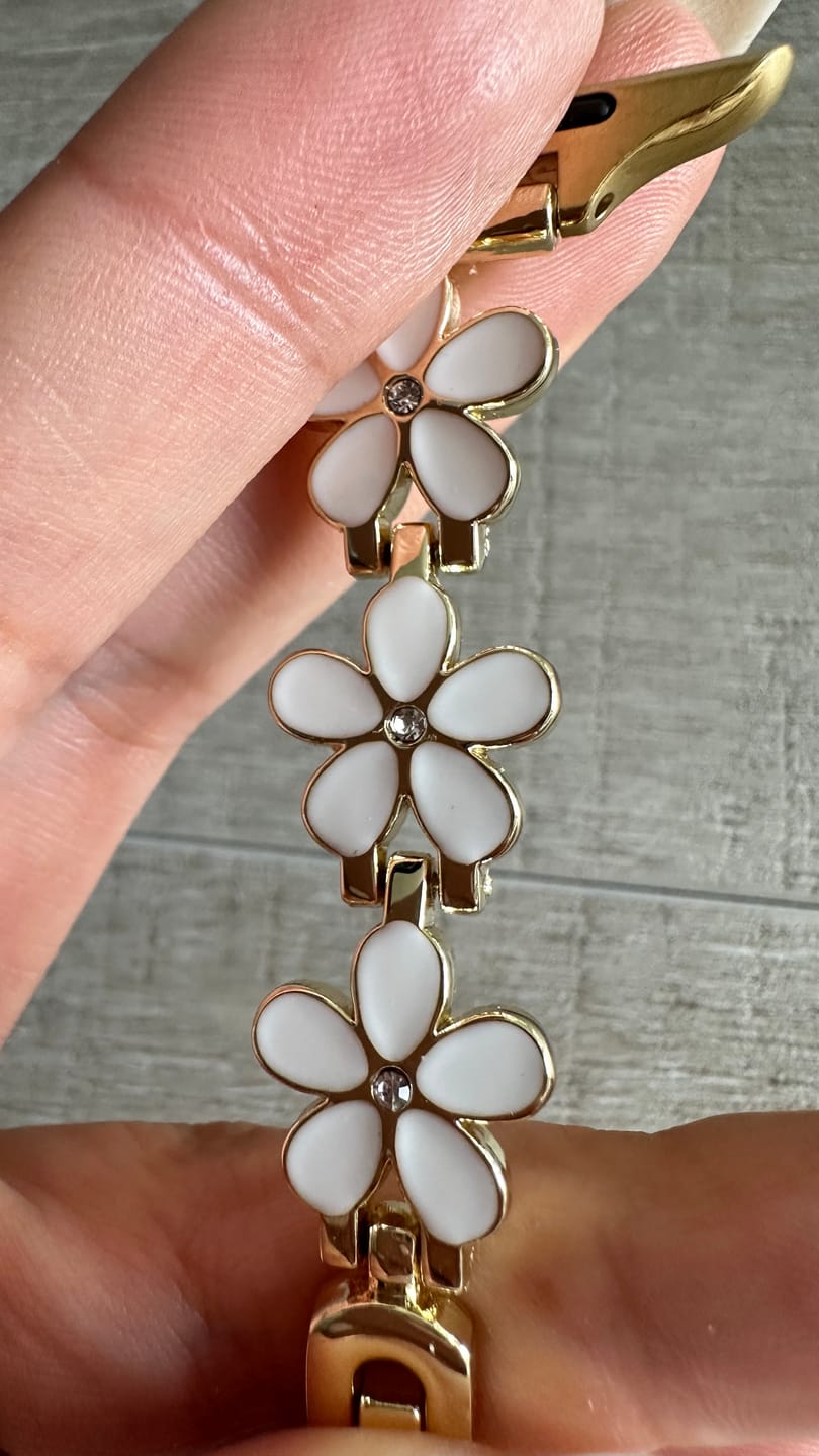 Customer photo review of Apple Watch Metallarmband "Flora"