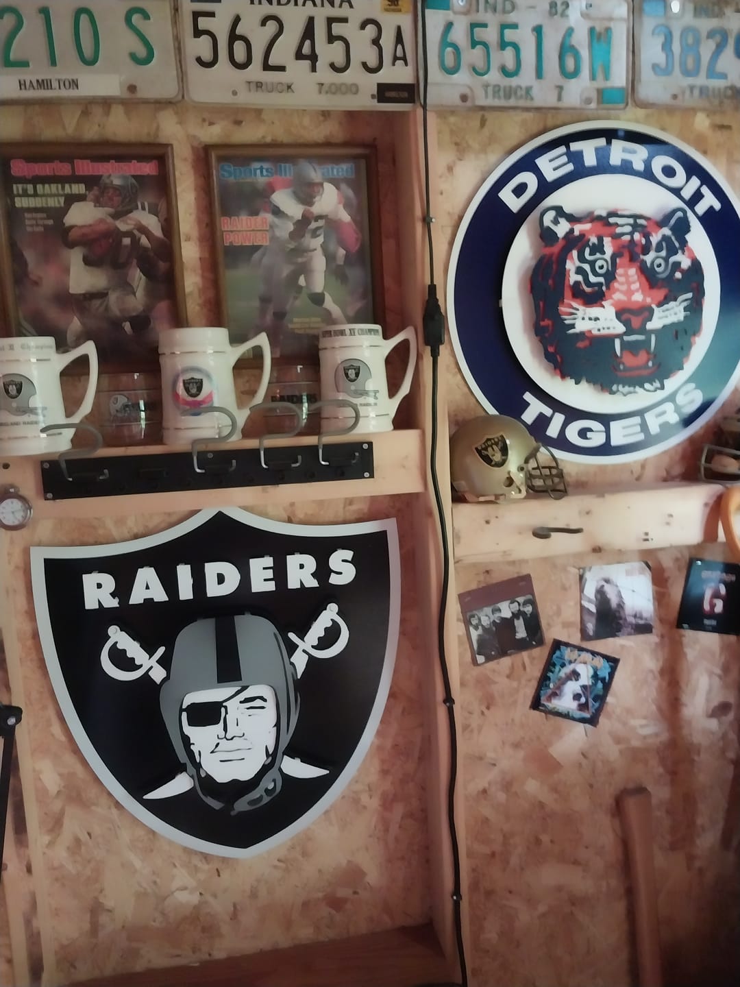 Customer photo review of Las Vegas Raiders Shield 3D Vintage Metal Wall Art
