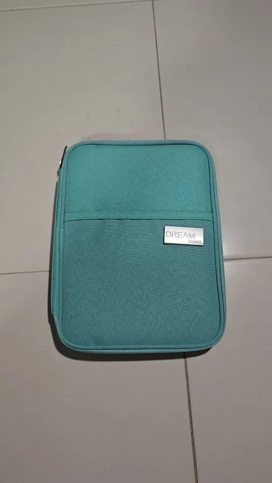Customer photo review of Portefeuille Passeport Famille
