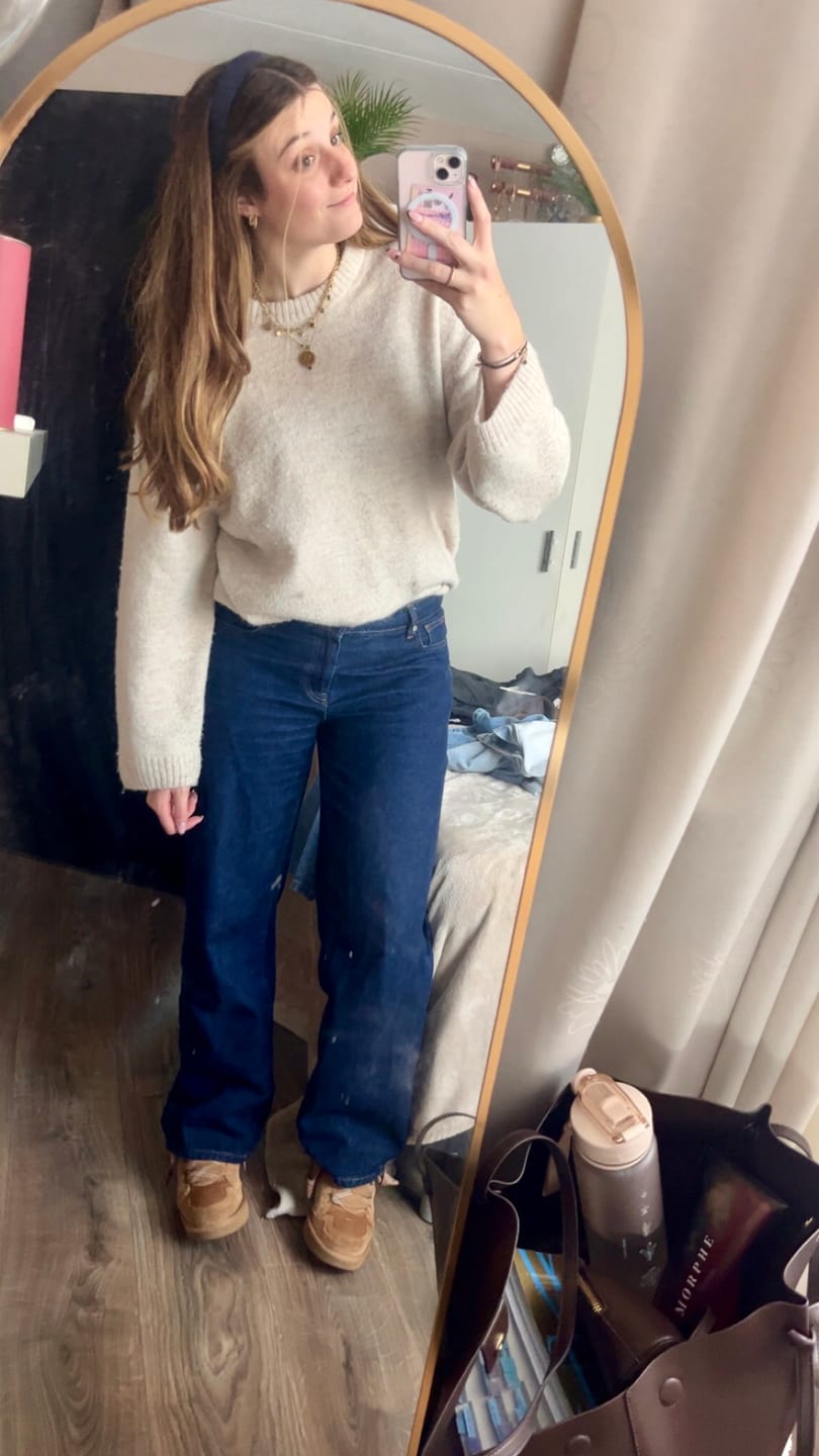 Customer photo review of LOGO STITCH JEANS INDIGO