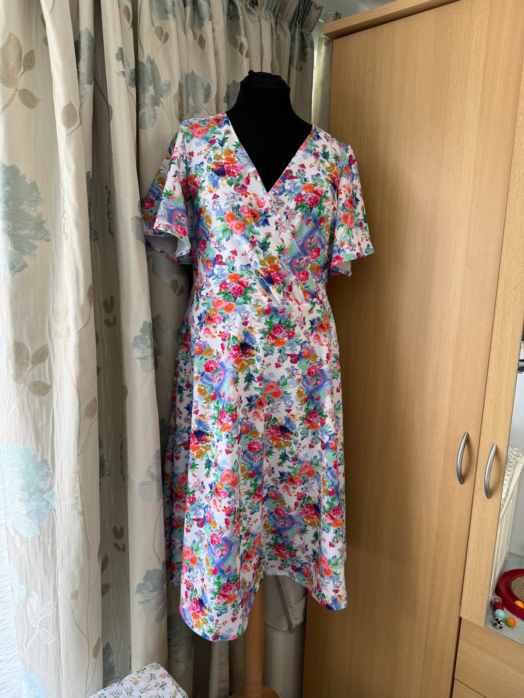 Customer photo review of Multi Floral Printed Scuba Crepe Jersey Fabric 4 Way Stretch