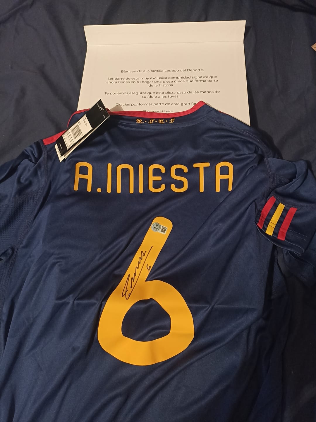 Customer photo review of Mystery Box - Campeones Mundiales + Boleto Para Rifa Exclusiva