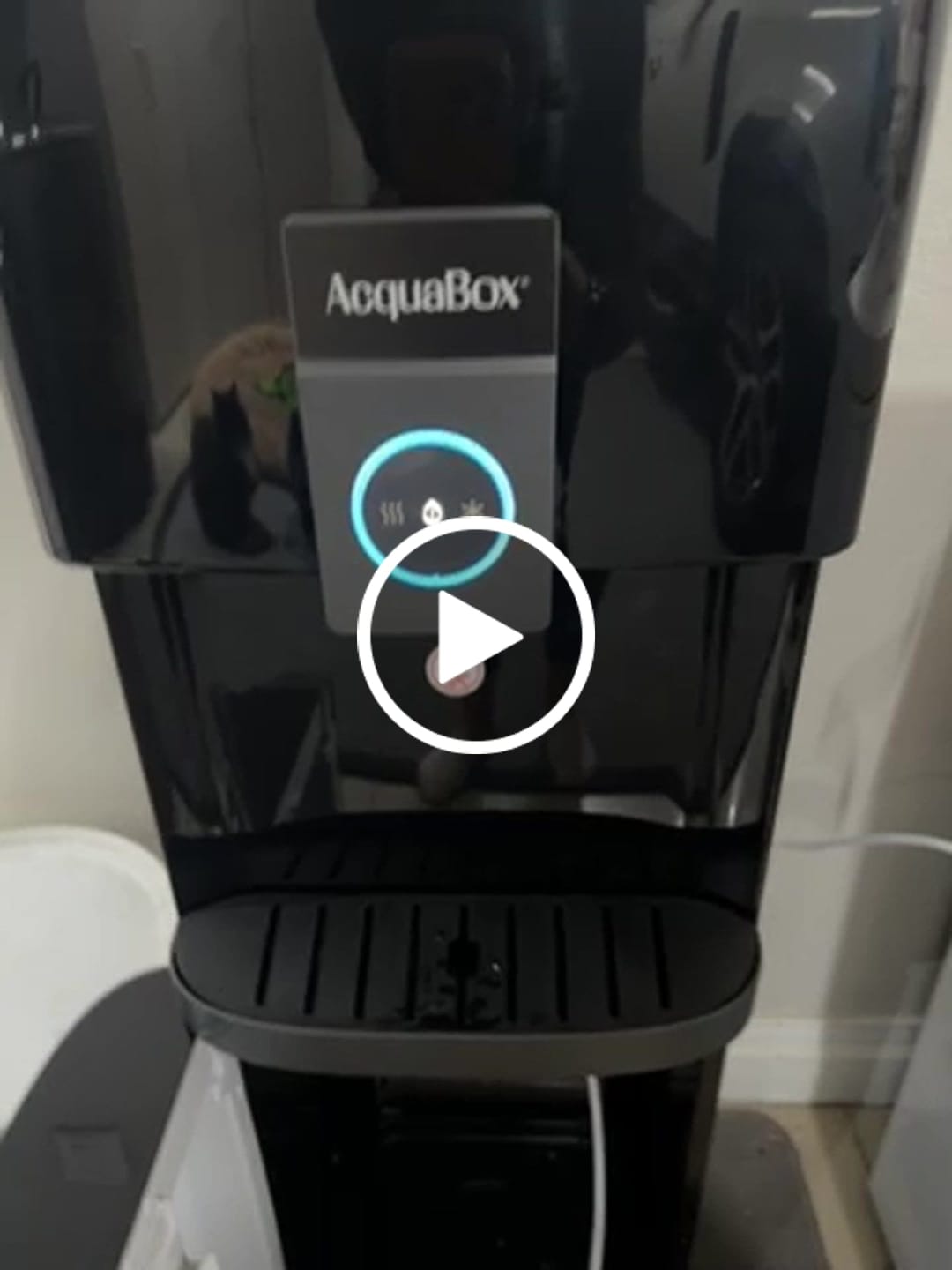 Customer video review of AcquaCooler + 20Lt AcquaBox Refill