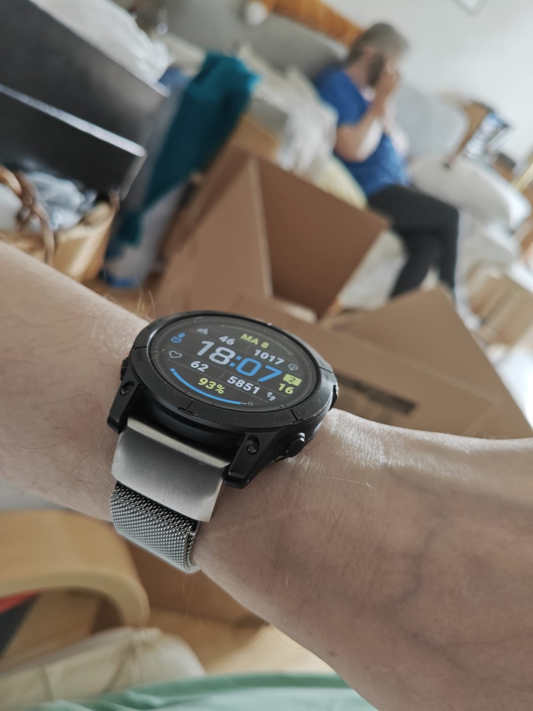 Customer photo review of Garmin Stainless Steel Magnetic Strap - Durable QuickFit Band