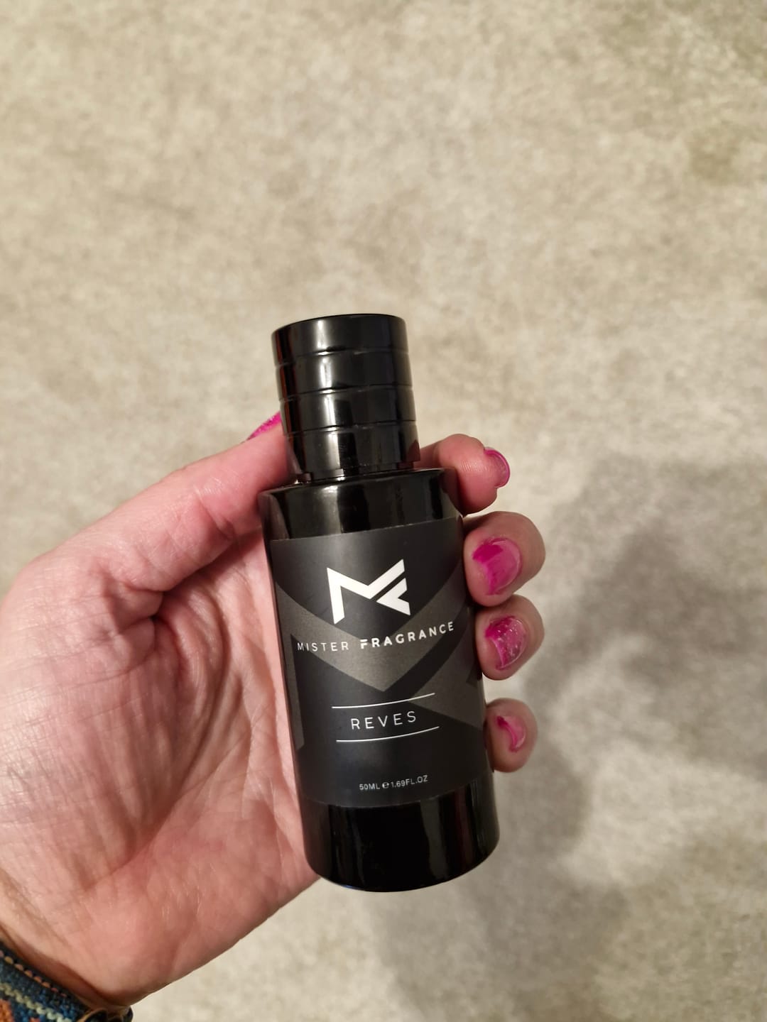 Customer photo review of Reves