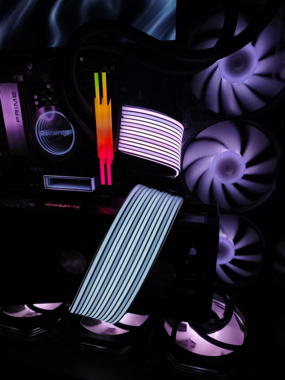 Customer photo review of AsiaHorse Aurora Learn PSU Cable Cover