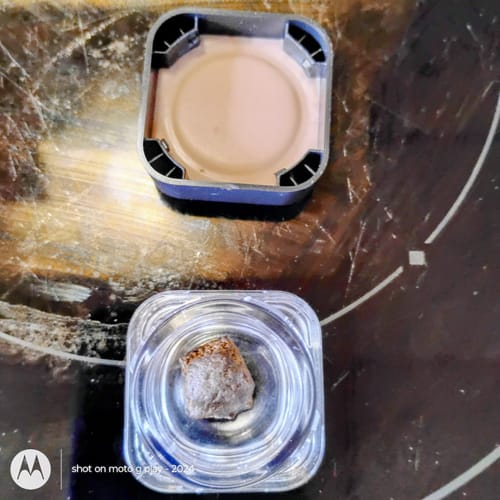 Customer photo review of THCA Hash