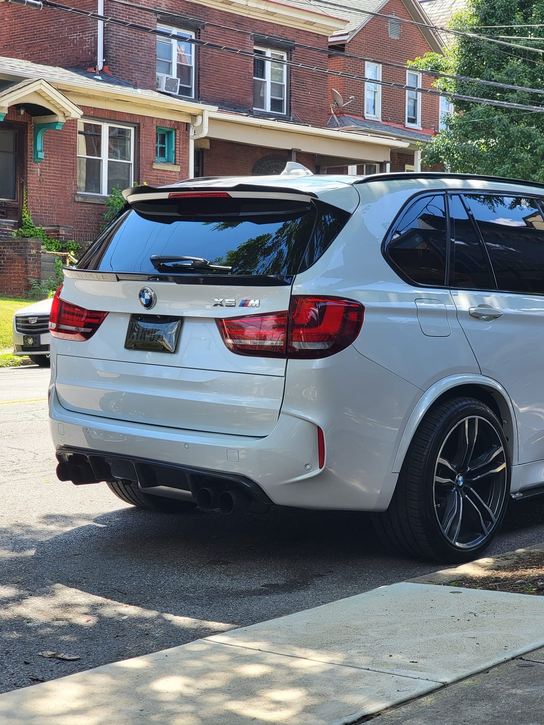 Customer photo review of M4 Style Mid Spoiler - 2014-2018 BMW X5 F15 & X5M F85