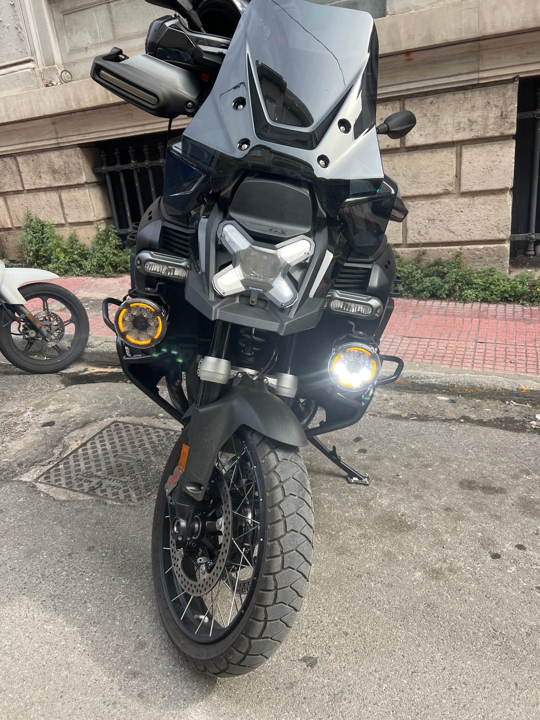 Customer photo review of Headlight Guard Kit for BMW R1300GS / R1300GS Adventure