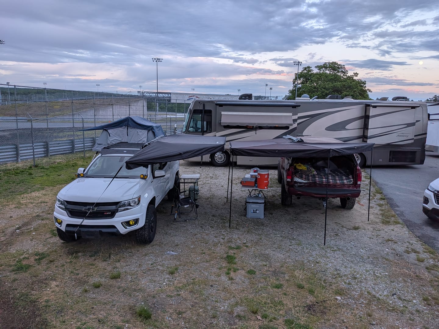Customer photo review of OPENROAD 180 Free Standing Awning