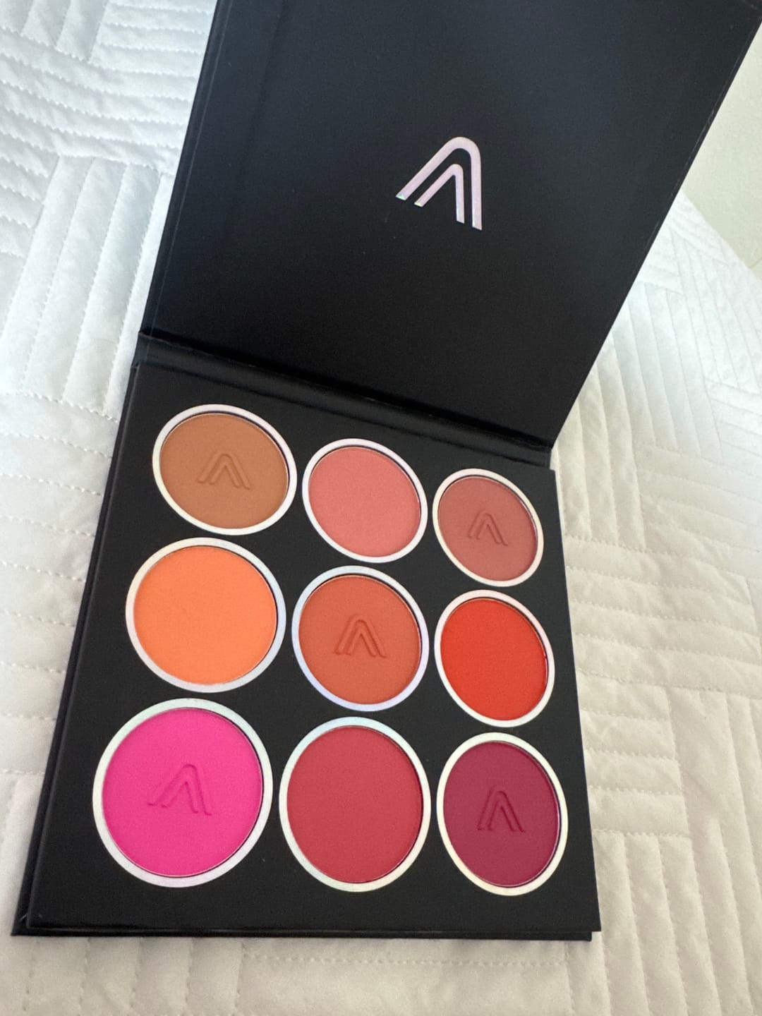Customer photo review of PALETA DE RUBORES BLUSHED CHEECKS