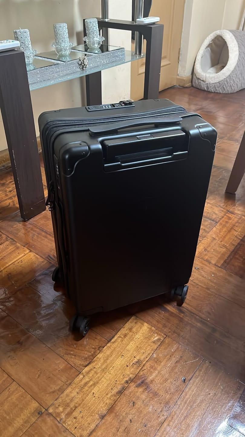 Customer photo review of Blackbird Carry On