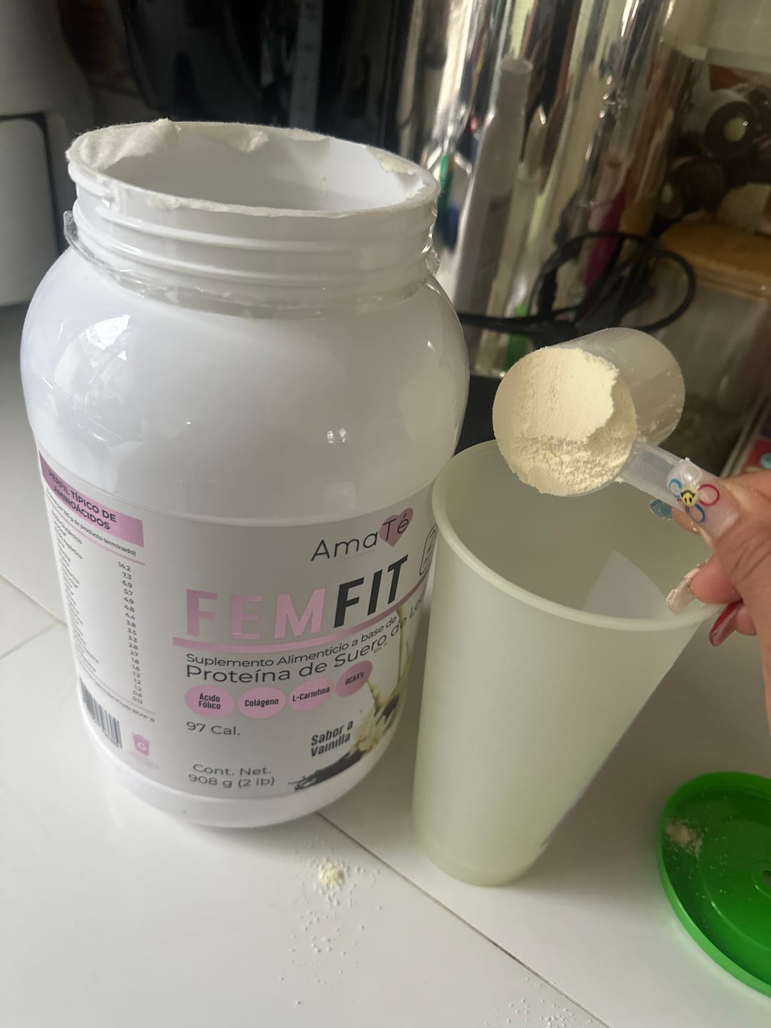 Customer photo review of Proteína FEMFIT