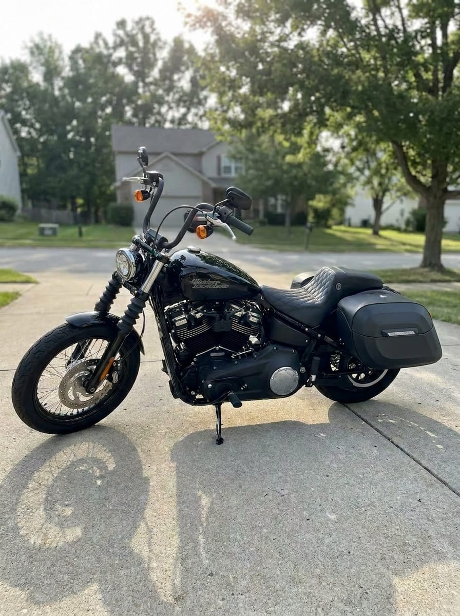 Customer photo review of 40L - Lamellar Raven Extra Large Leather Covered Motorcycle Hard Saddlebags for Harley Softail Street Bob FXBB/S
