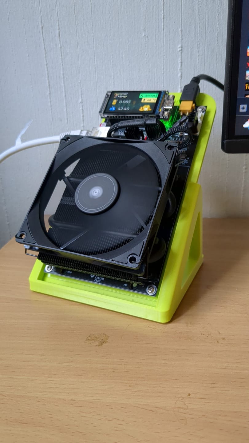 Customer photo review of Hammer Miner DC06 (330MH/s)