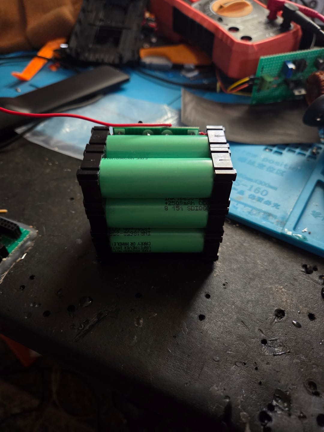 Customer photo review of Samsung 25R 18650 2500mAh 20A Battery