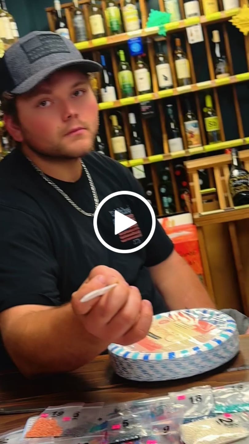 Customer video review of 7mm Figaro Link Chain