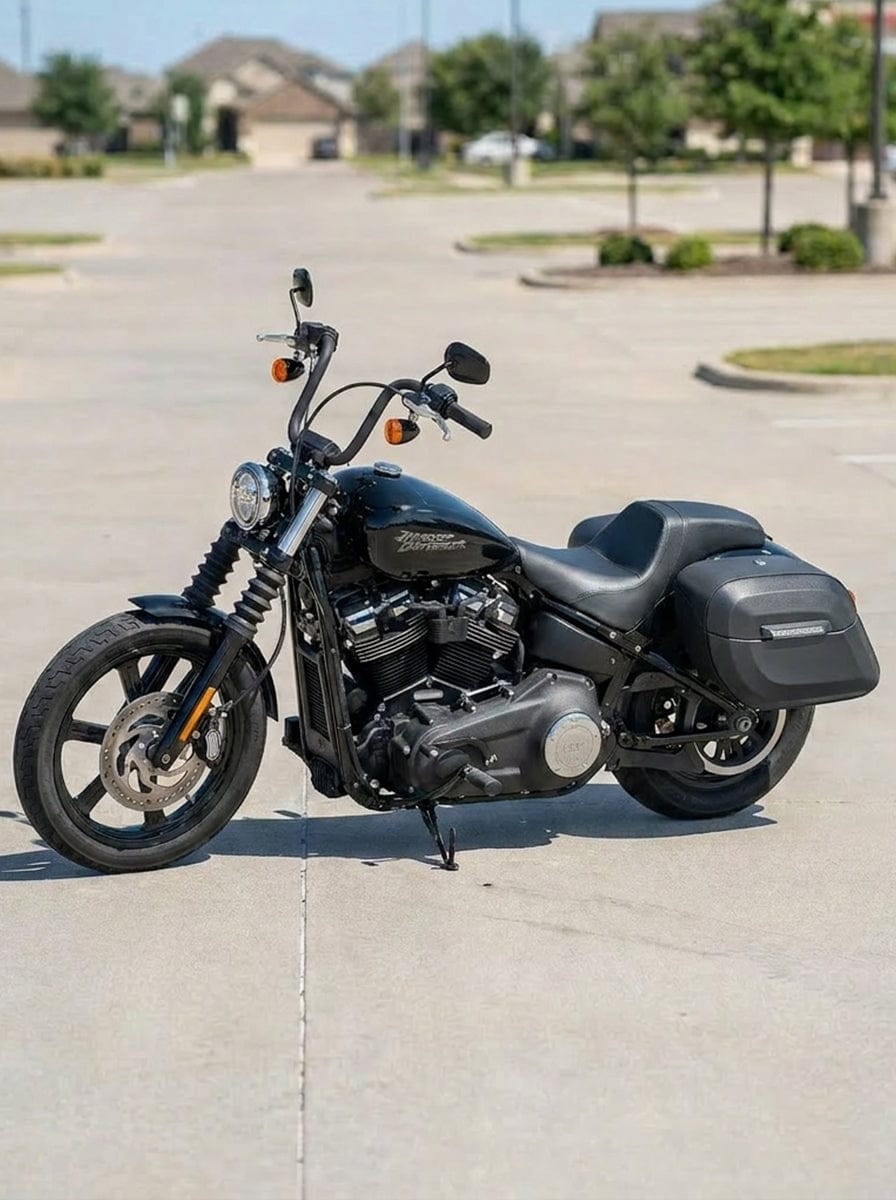 Customer photo review of 40L - Lamellar Raven Extra Large Leather Covered Motorcycle Hard Saddlebags for Harley Softail Street Bob FXBB/S