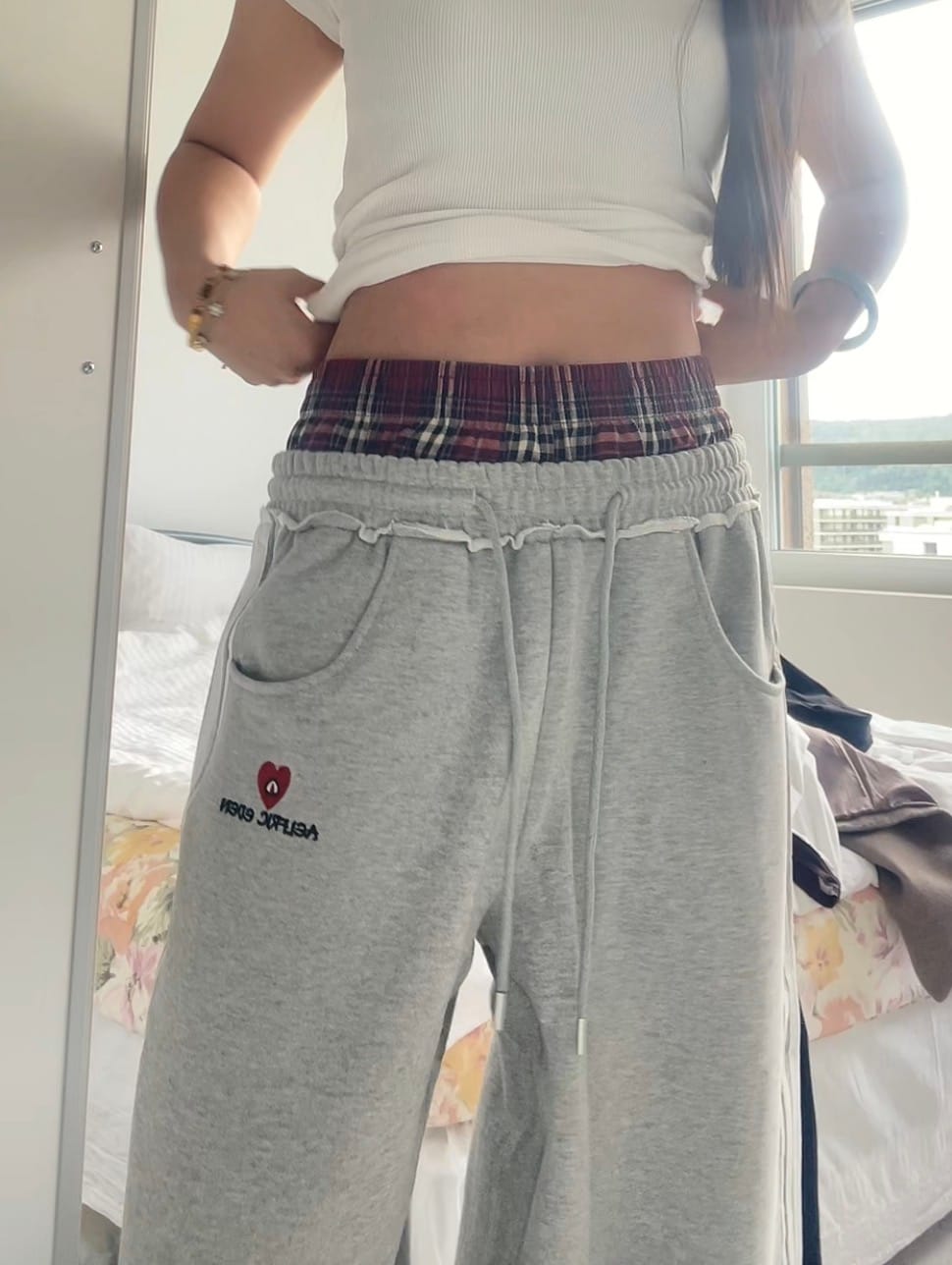 Customer photo review of Aelfric Eden Double Waist Baggy Sweatpants