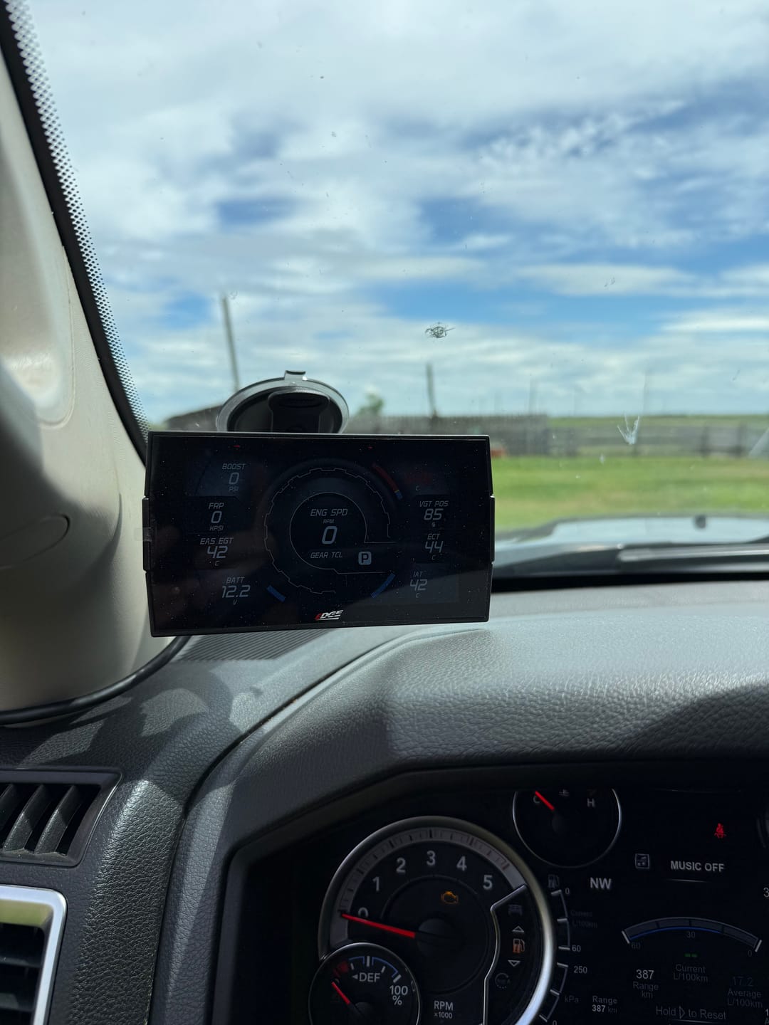 Customer photo review of Universal Edge INSIGHT CTS3 MONITOR (84130-3)