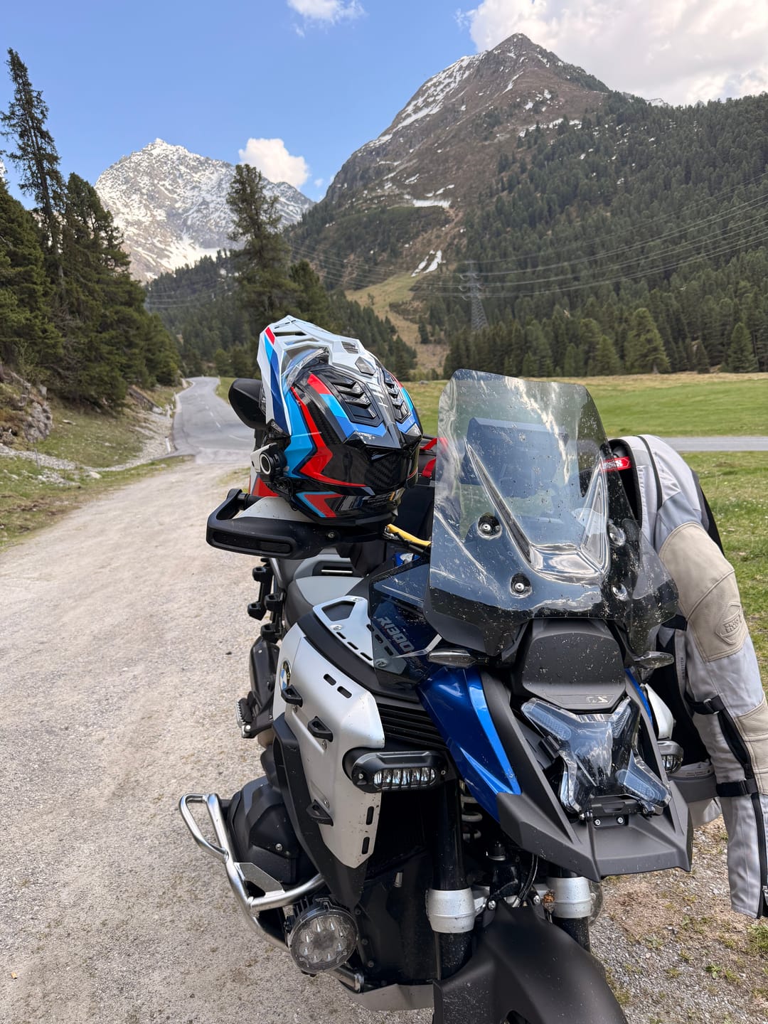 Customer photo review of LOBOO Transparent Headlight Guard for BMW R1300GS Adventure (2024-)