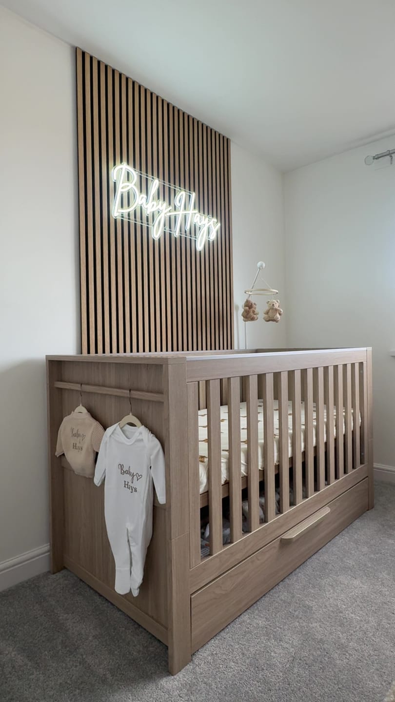 Customer photo review of Custom Neon: Baby Hays