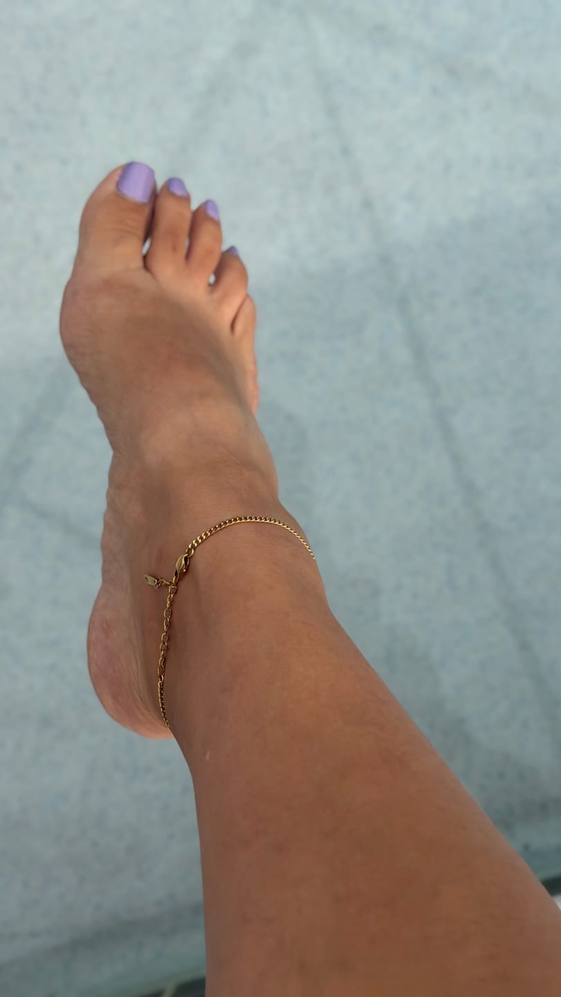 Customer photo review of Miami Anklet (Bundle)