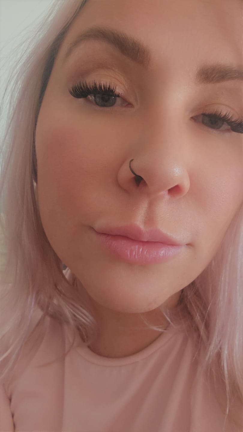 Customer photo review of Infinaluxe Customisable Lash Extensions (4 rows)