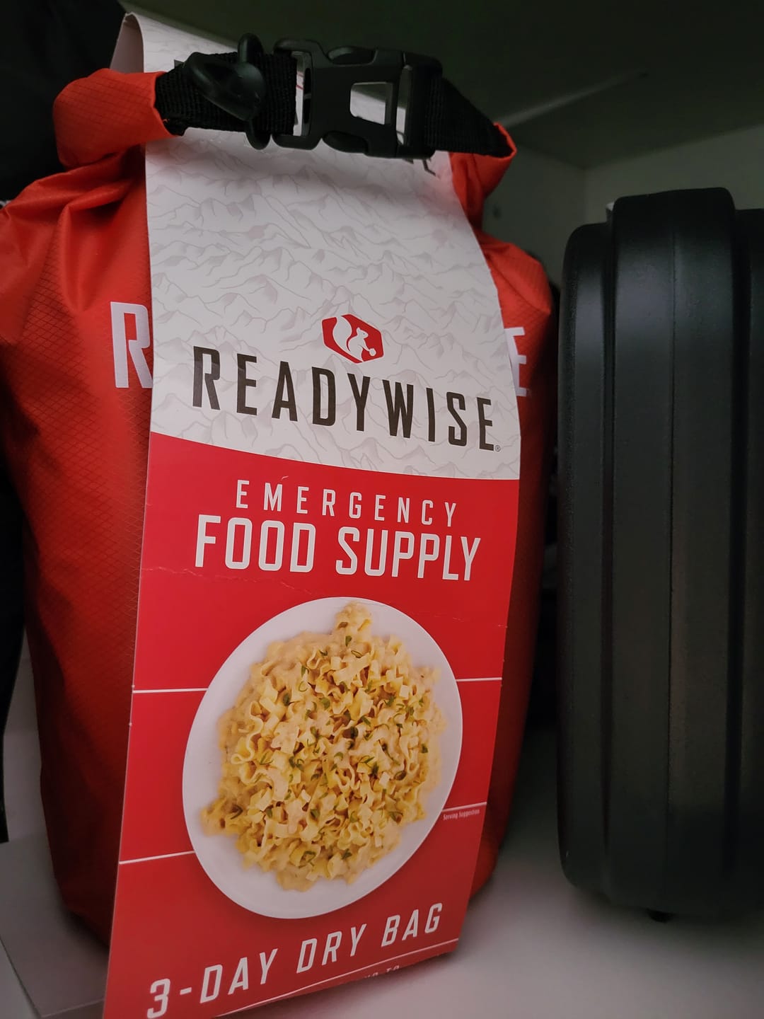 Customer photo review of ReadyWise – Sac étanche 28 portions (3 jours), petit-déjeuner, déjeuner & dîner, lyophilisé, nourriture d'évacuation, jusqu'à 25 ans de conservation
