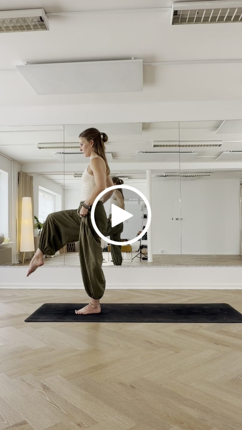 Customer video review of Natural Yoga Pants Aura Olive