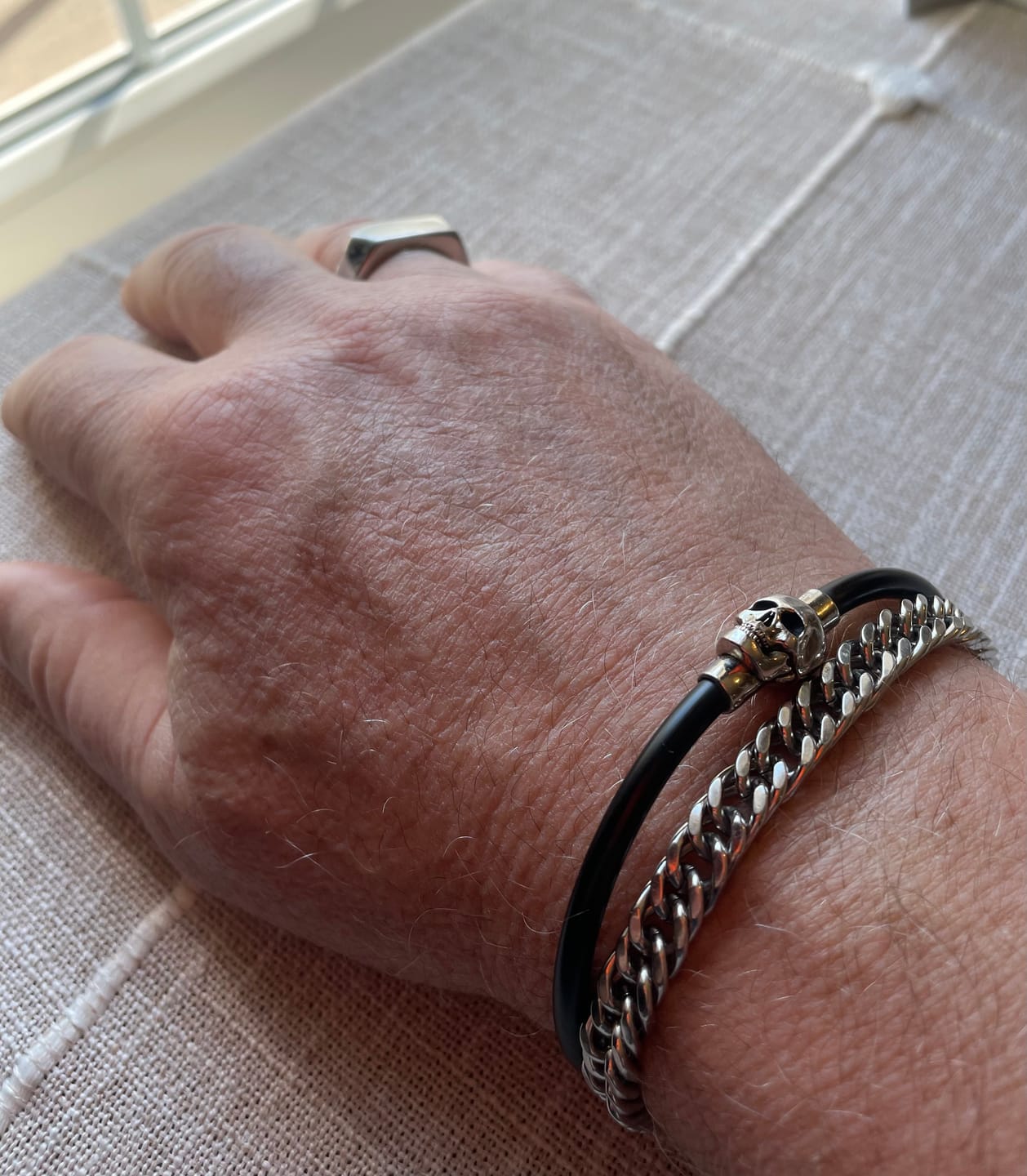 Customer photo review of CROSSBONE.