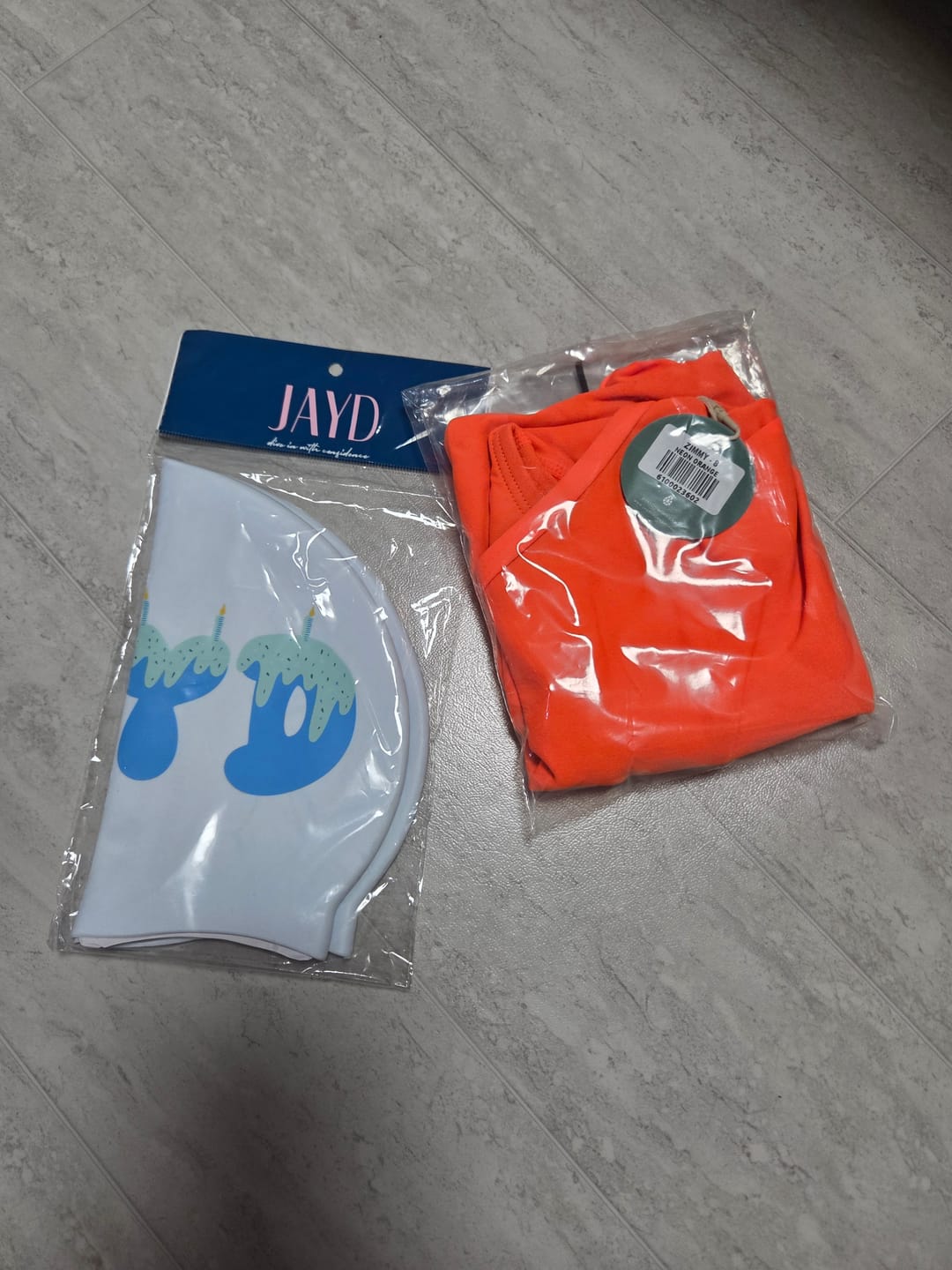 Customer photo review of ZIMMY ONE PIECE - Neon Orange