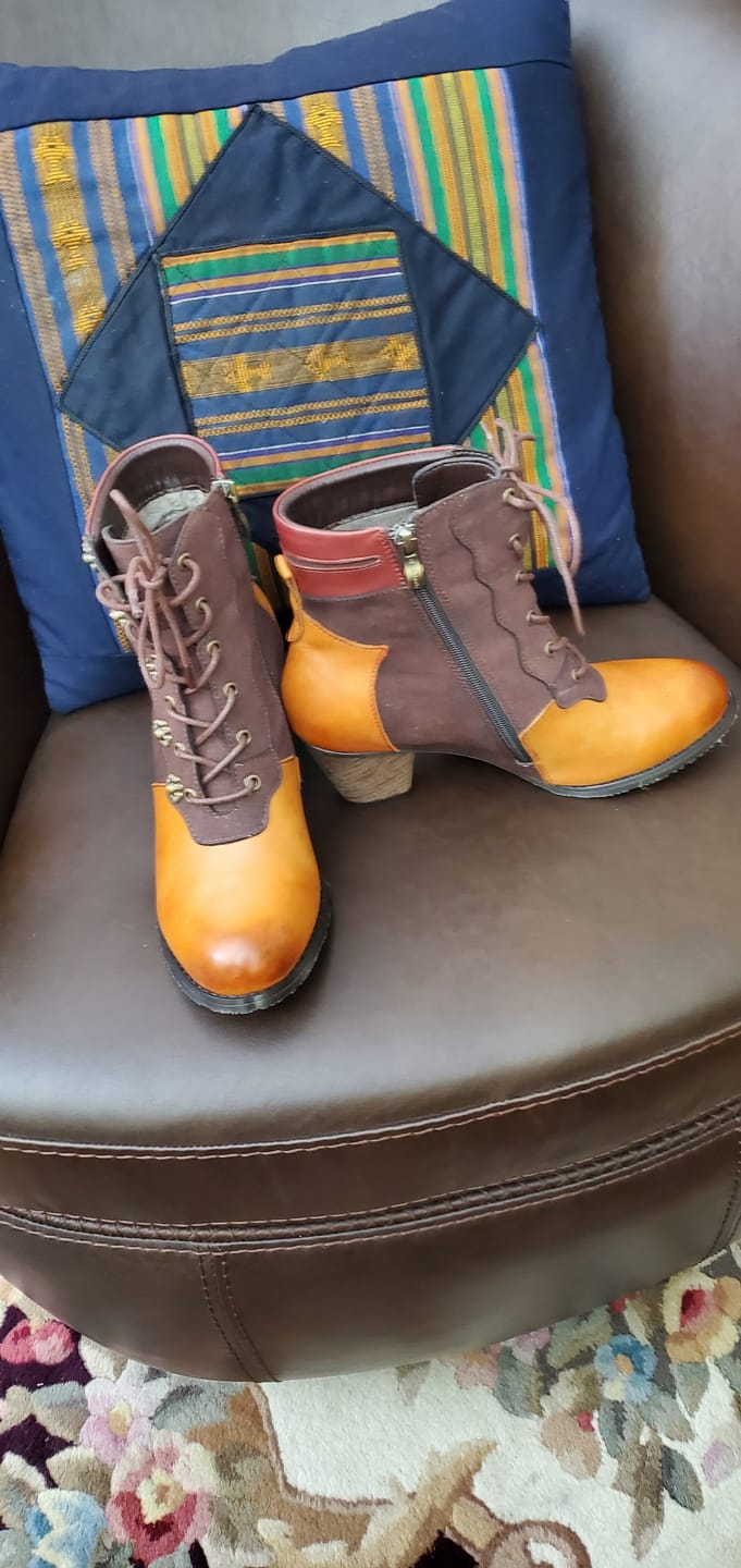 Customer photo review of Floral Scallop Vintage Boots