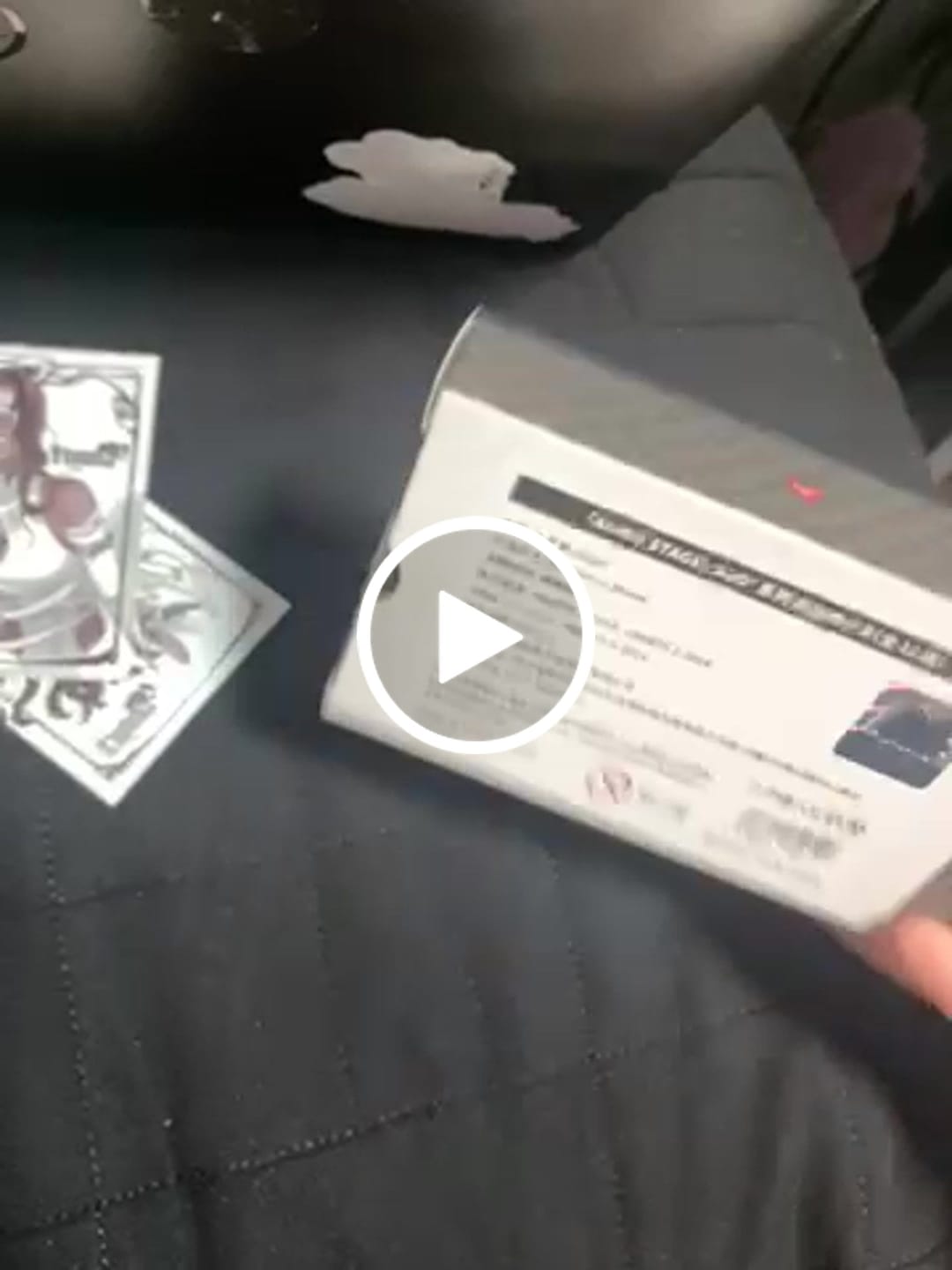 Customer video review of 【Pre-Order】Alien Stage - March Monster Cafe - Polaroid Photocard