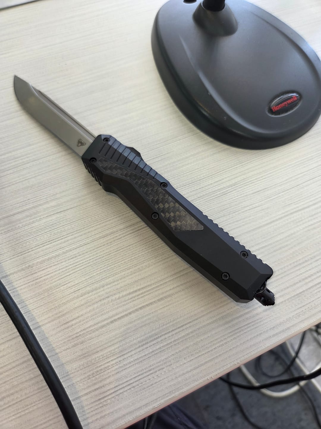 Customer photo review of VT Warwick Automatic OTF Knife | M390 or 14C28N Steel