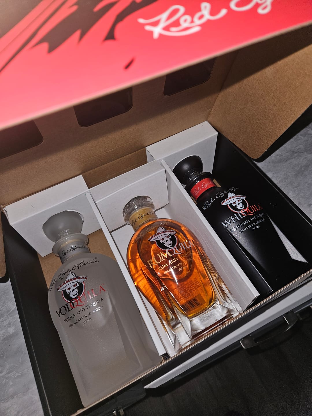 Customer photo review of Red Eye Louie's Blended Box