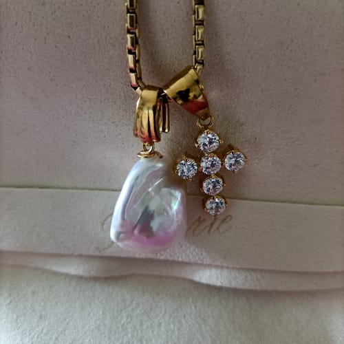 Customer photo review of Ciondolo "Lacrima di Luna"