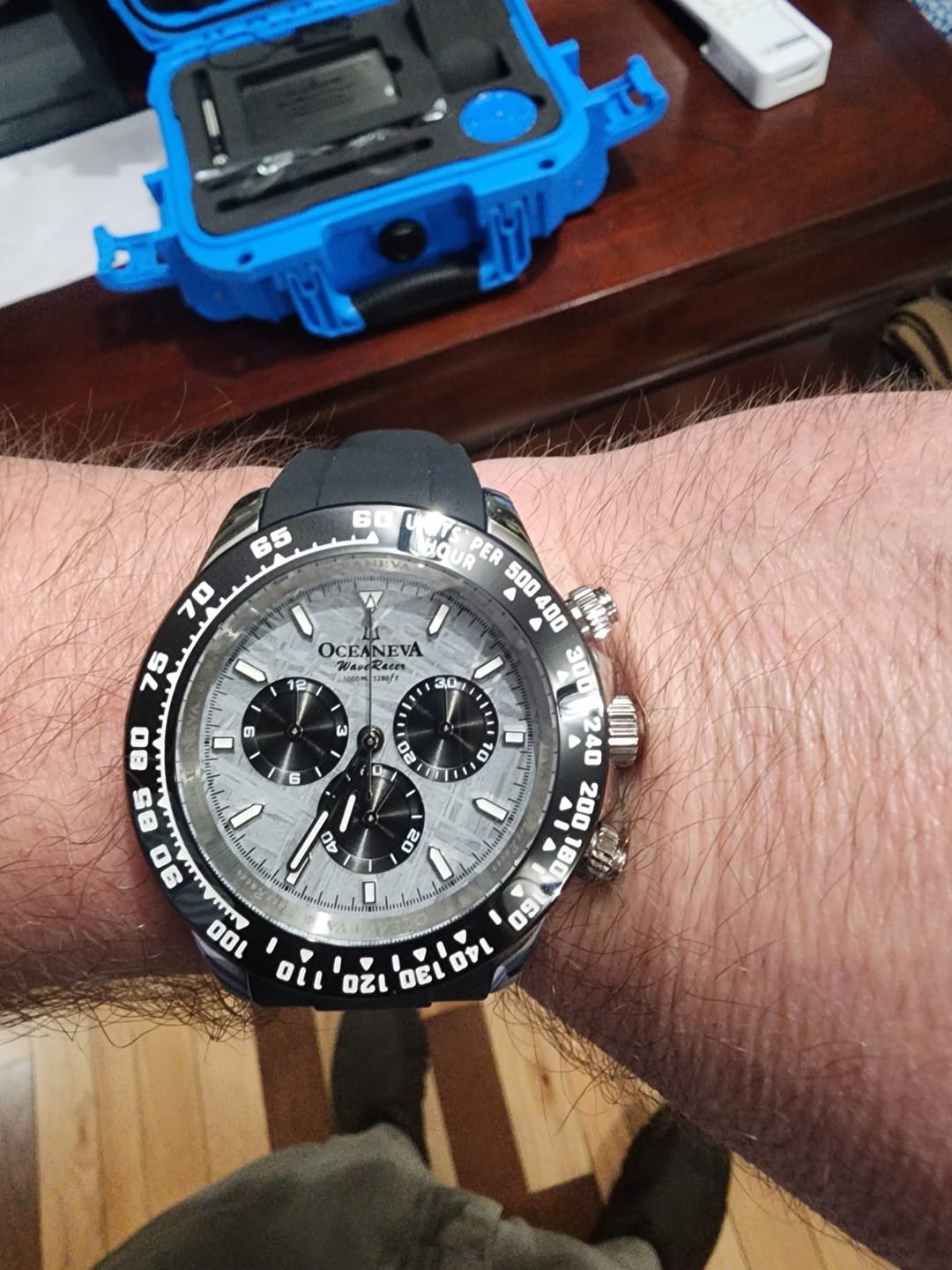 Customer photo review of Oceaneva WaveRacer 1000m Mechanical Chronograph Automatic Grade 5 Titanium Watch Meteorite