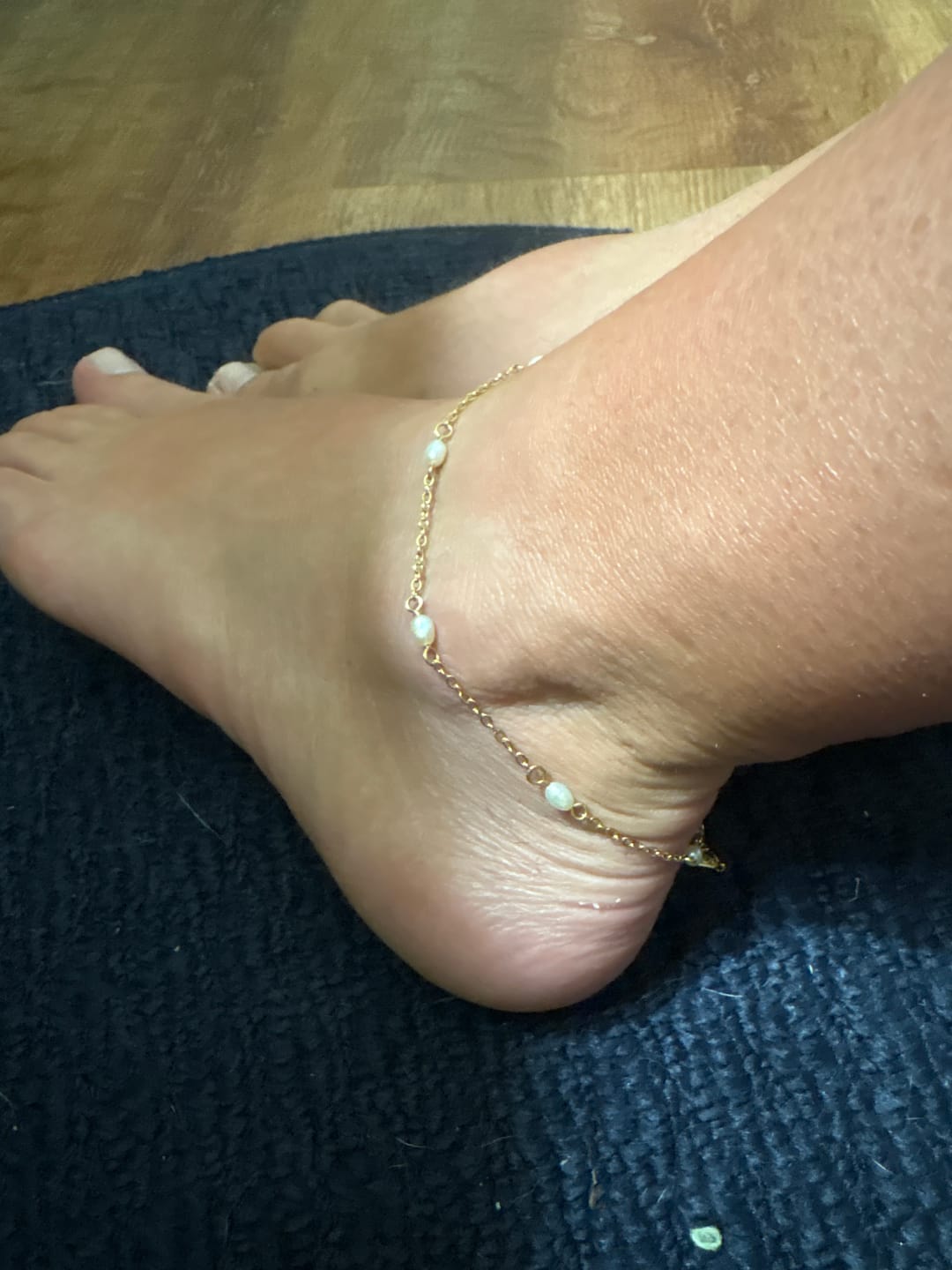 Customer photo review of Nura Freshwater Pearl Anklet