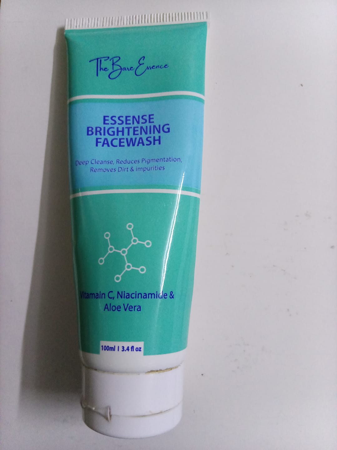 Customer photo review of Essense Deep Cleansing Facewash