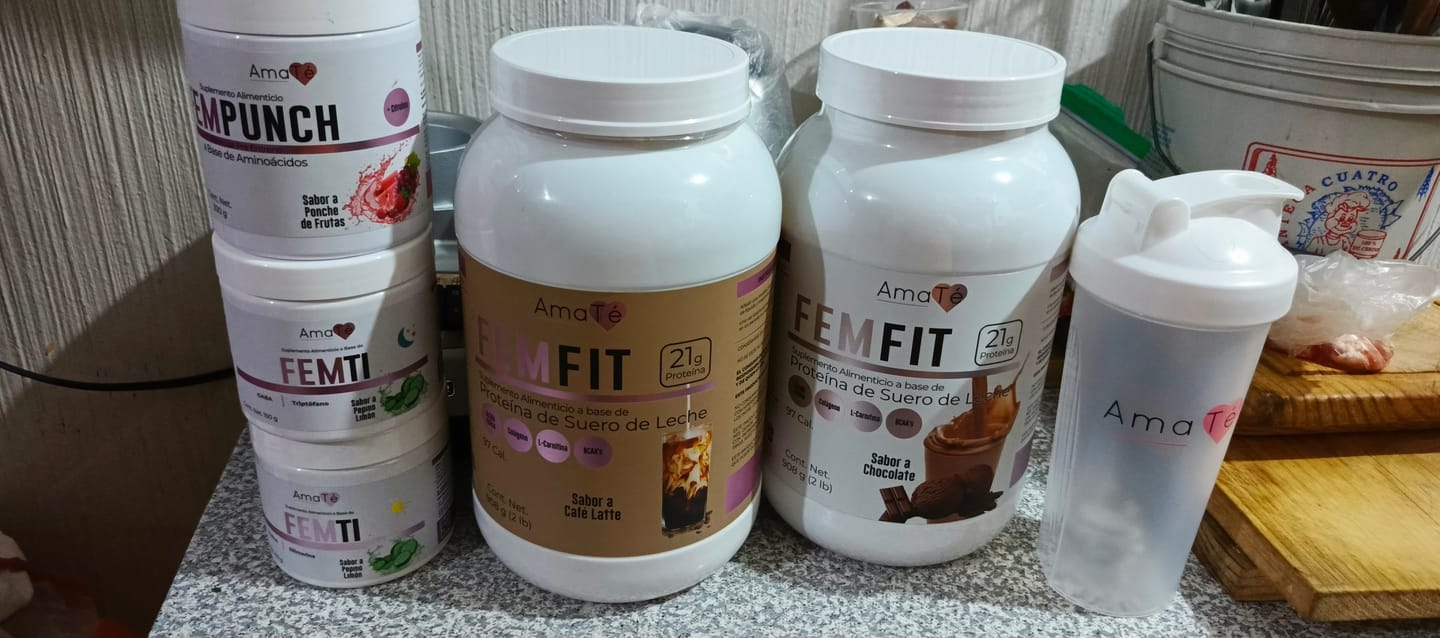 Customer photo review of Proteína FEMFIT Café Latte