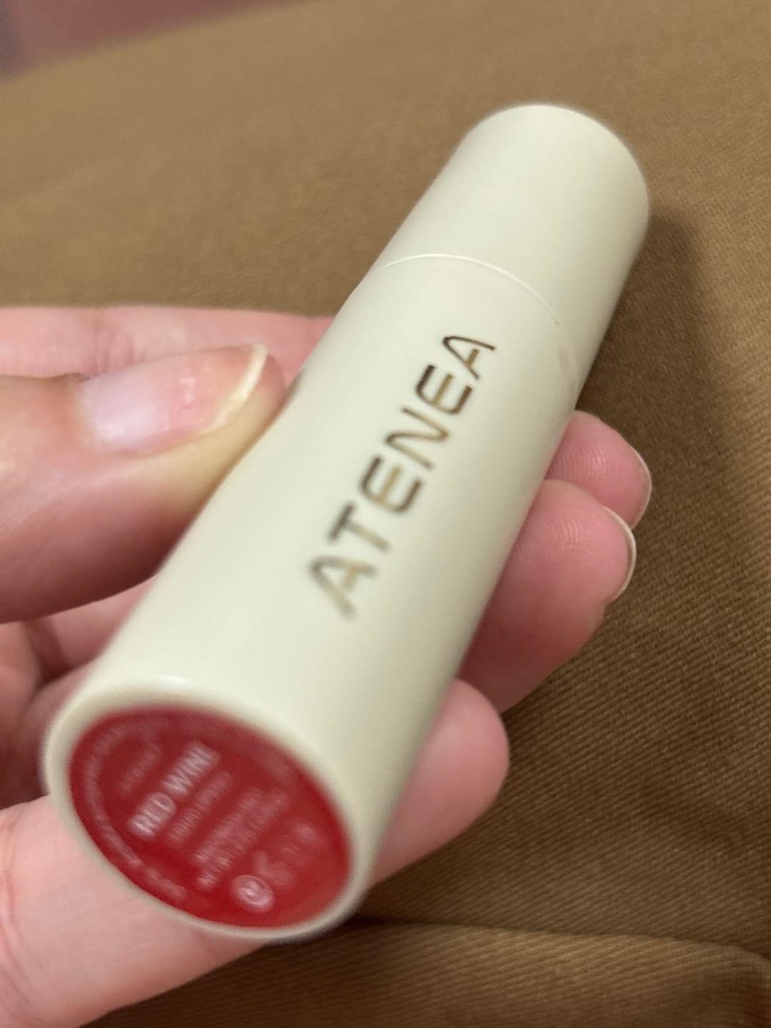 Customer photo review of LABIAL VELVET LÍQUIDO