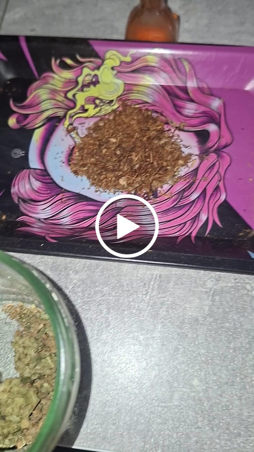 Customer video review of Strawberry - CBD Blüte