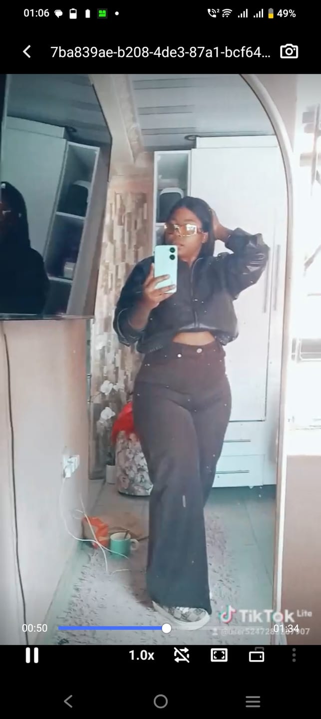 Customer photo review of Era Million Gold Sunglasses