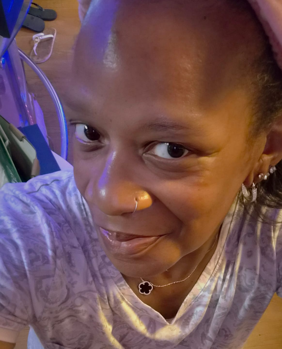 Customer photo review of INIA GLOW Wireless Red Light Therapy Mask