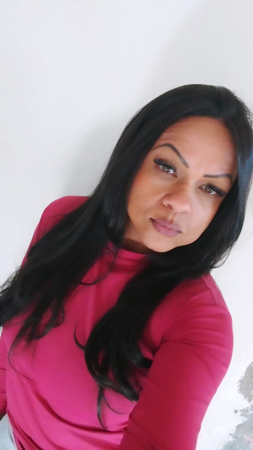 Customer photo review of Lace Front Tela HD Diamante Castanho Escuro Ondulada - Repartição Livre 13x2