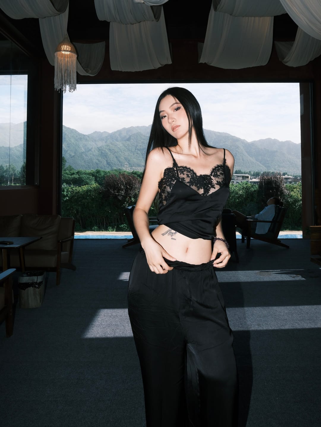 Customer photo review of 0122stepll Twisted Waist Satin Wide Leg Pants