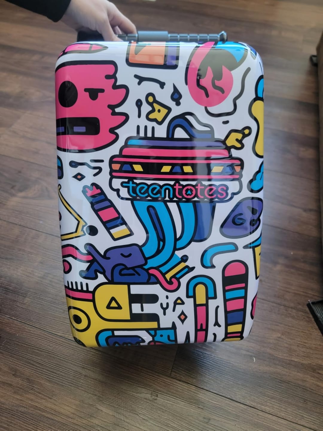 Customer photo review of Graffiti Detachable Scooter Luggage